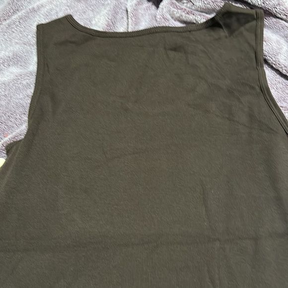 St John’s Bay Tank Top - Picture 8 of 11